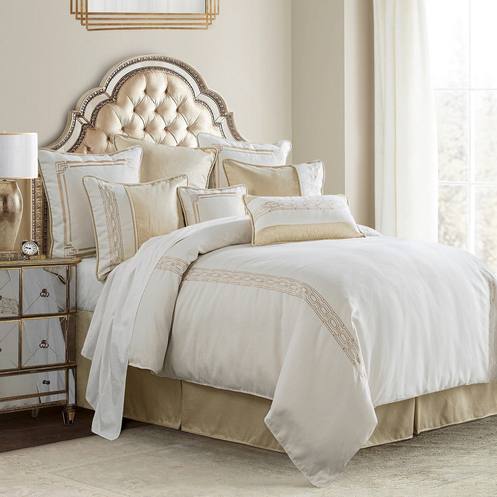 Glossy deals Gold Queen Comforter Set