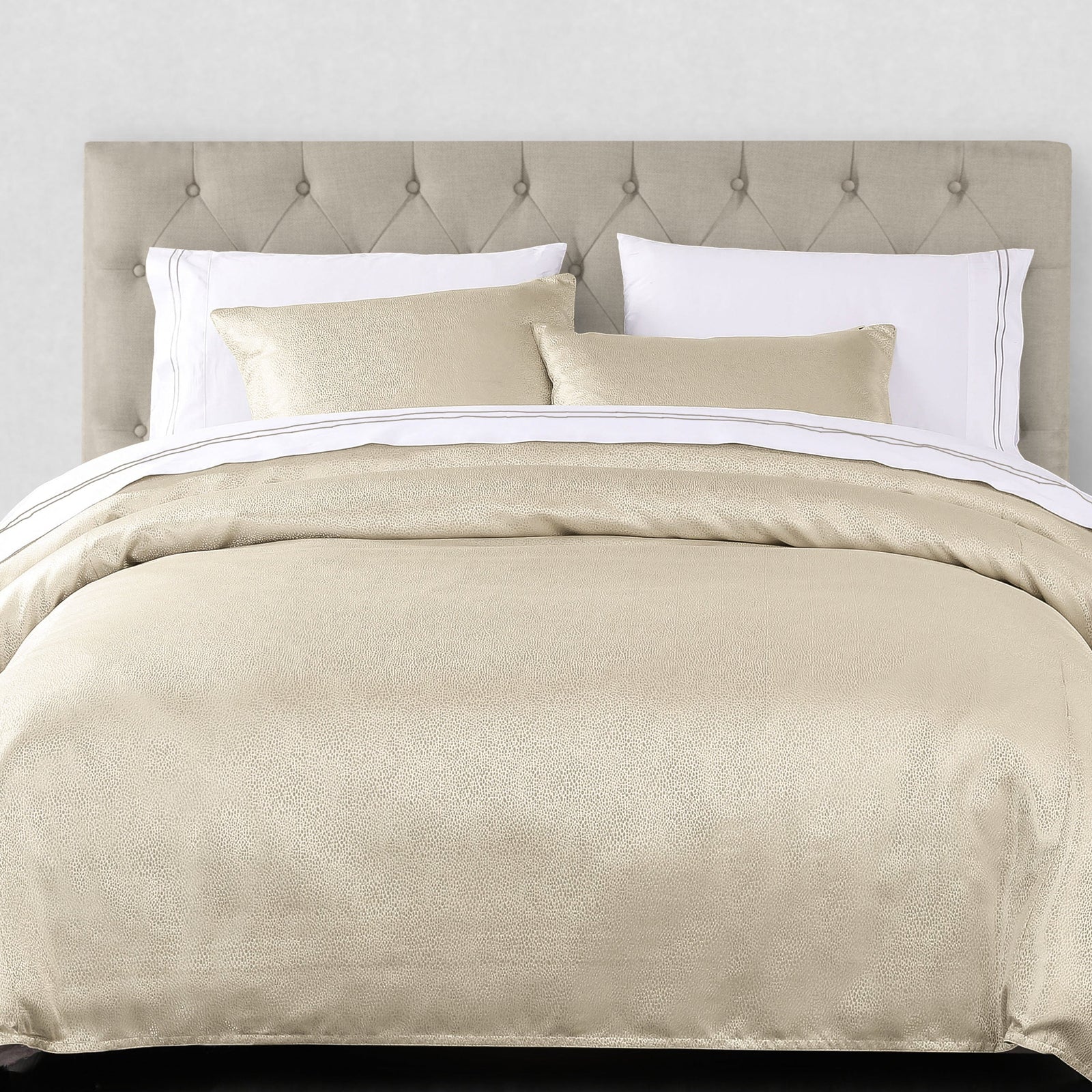 West Elm Crinkle Velvet Champange gold offers queen Duvet Set